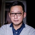 调教小sao货撅起打屁股微博